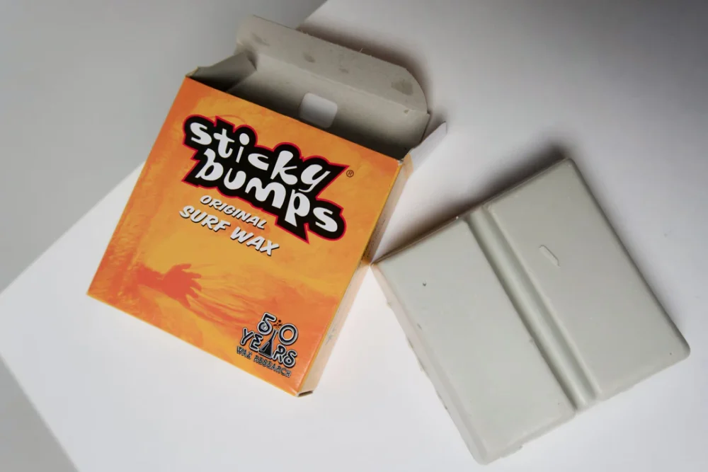 Sticky Bumps Warm-Tropical Surf Wax - Image 4